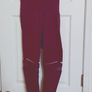 Ebb and Flow Athletic Leggings Burgundy  Size Large